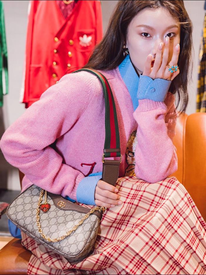 2025210C735132N201838793