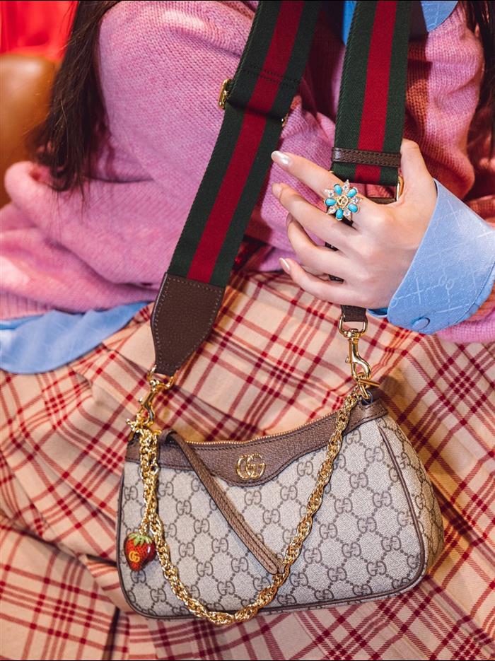 2025210C735132N201838809