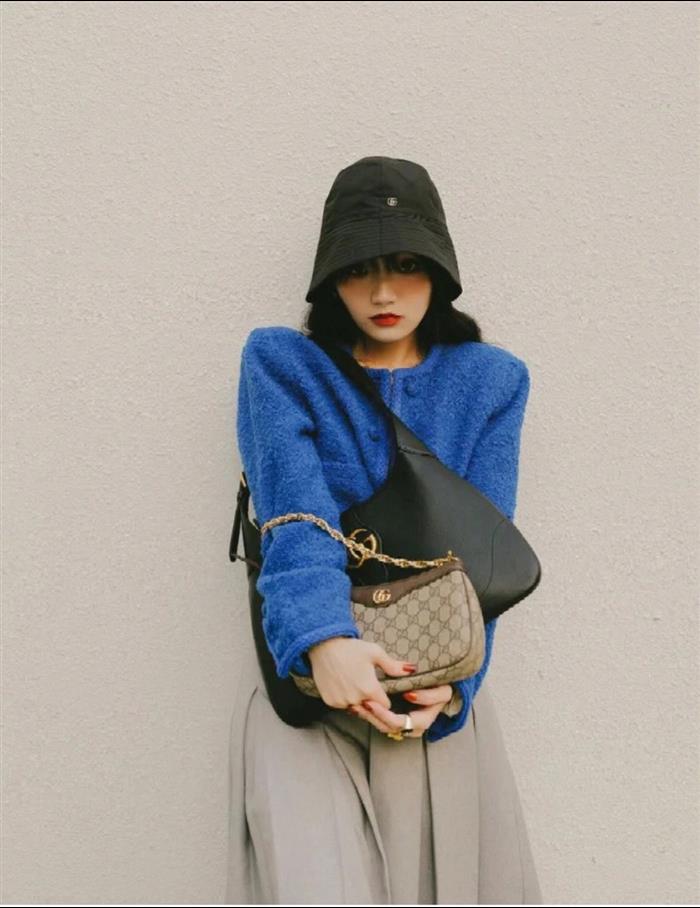 2025210C735132N201838903