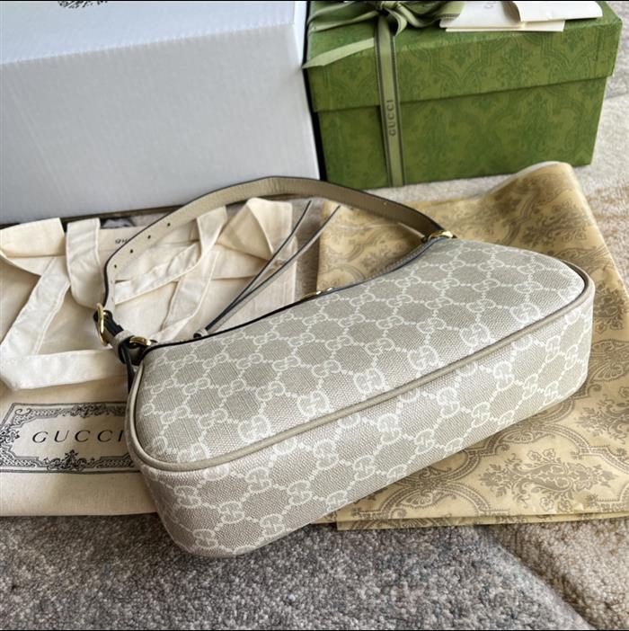 2025210C735145N201839404