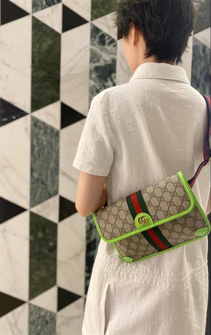 2025210C752597N201843969