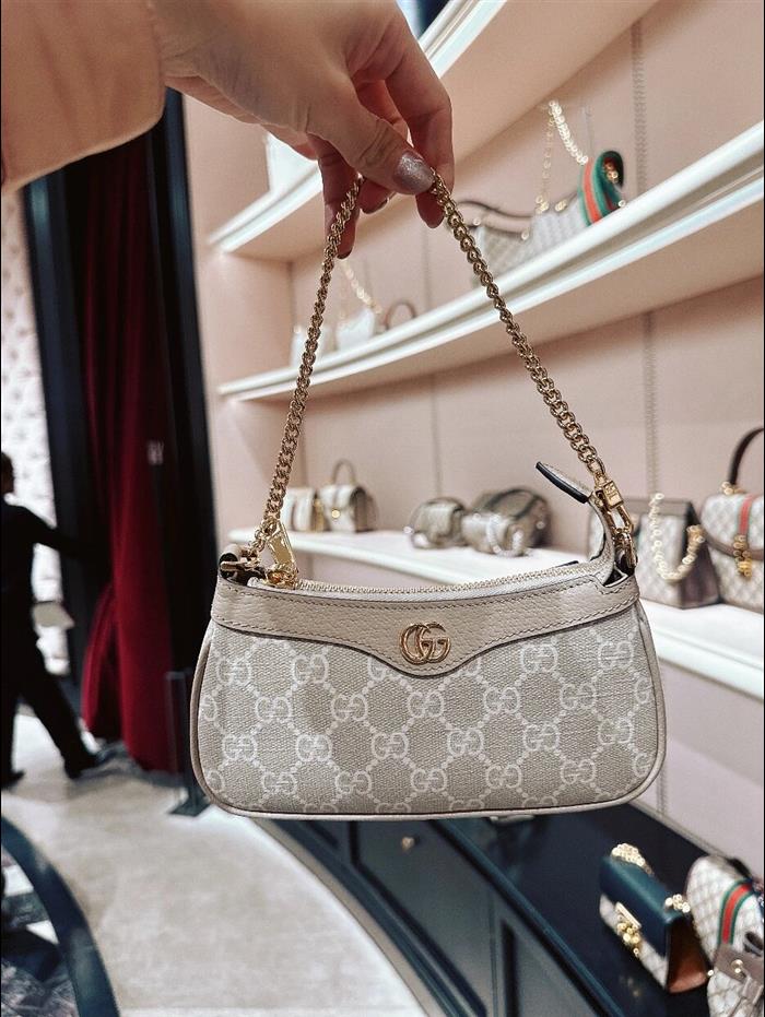 2025210C764960N201847261