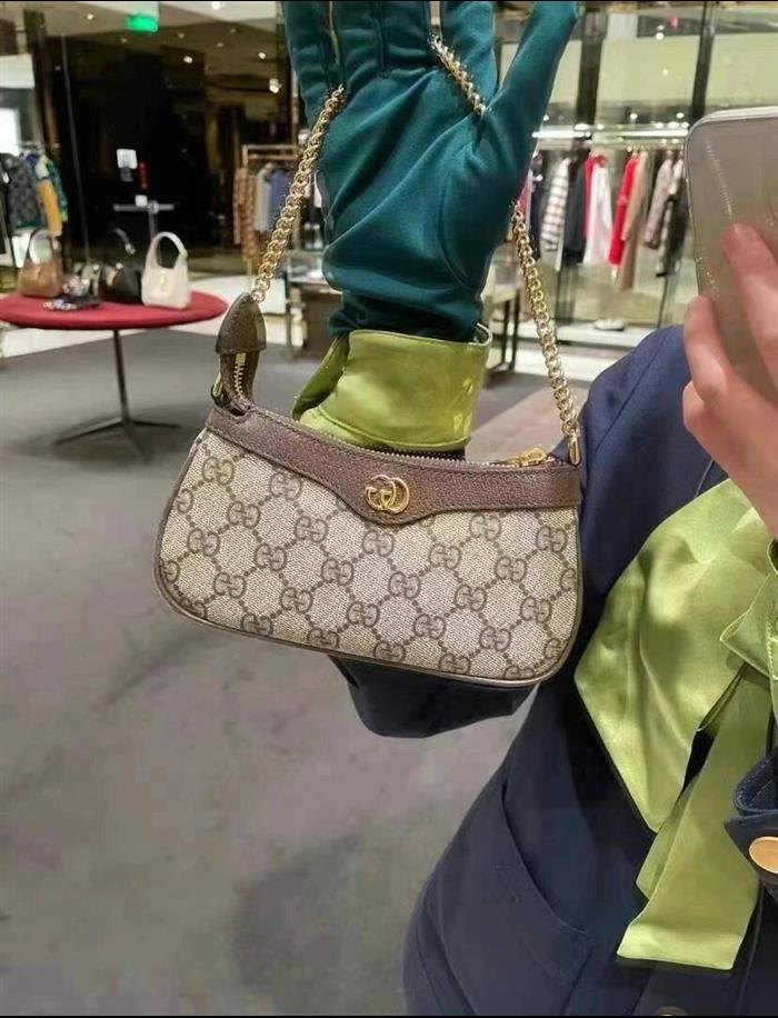 2025210C764960N201847529