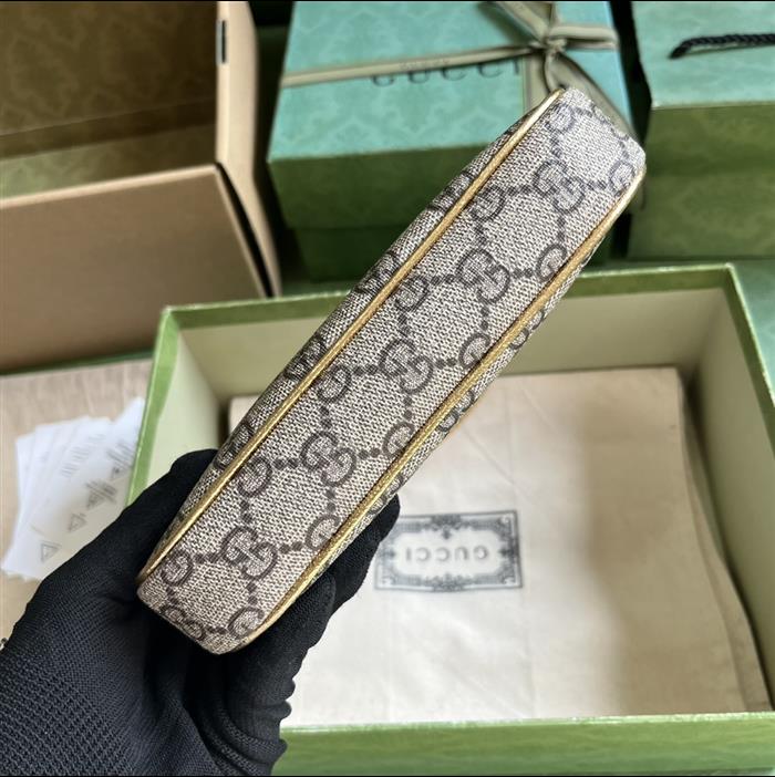 2025210C764960N201847952