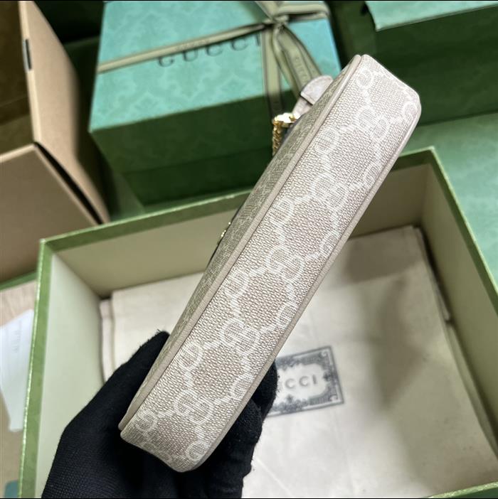 2025210C764960N201848230