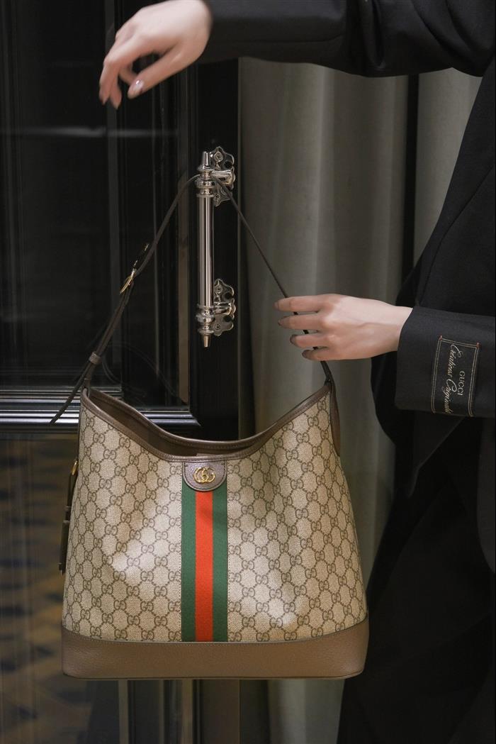 2025210C781392N201855700