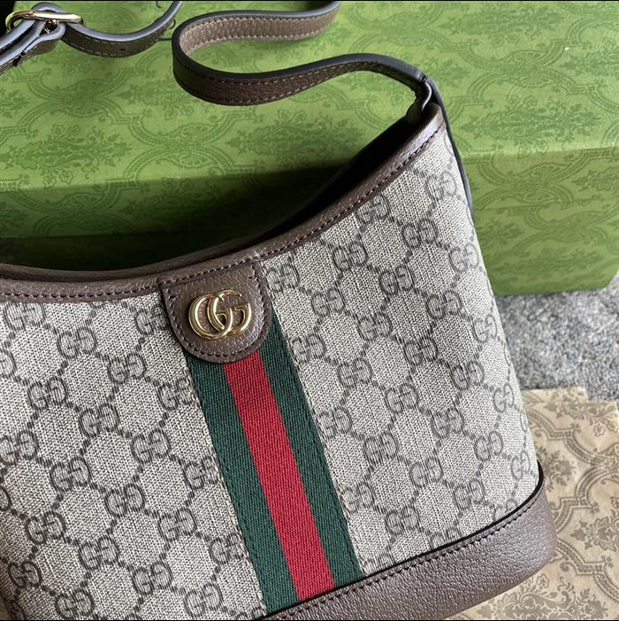 2025210C781402N201856152