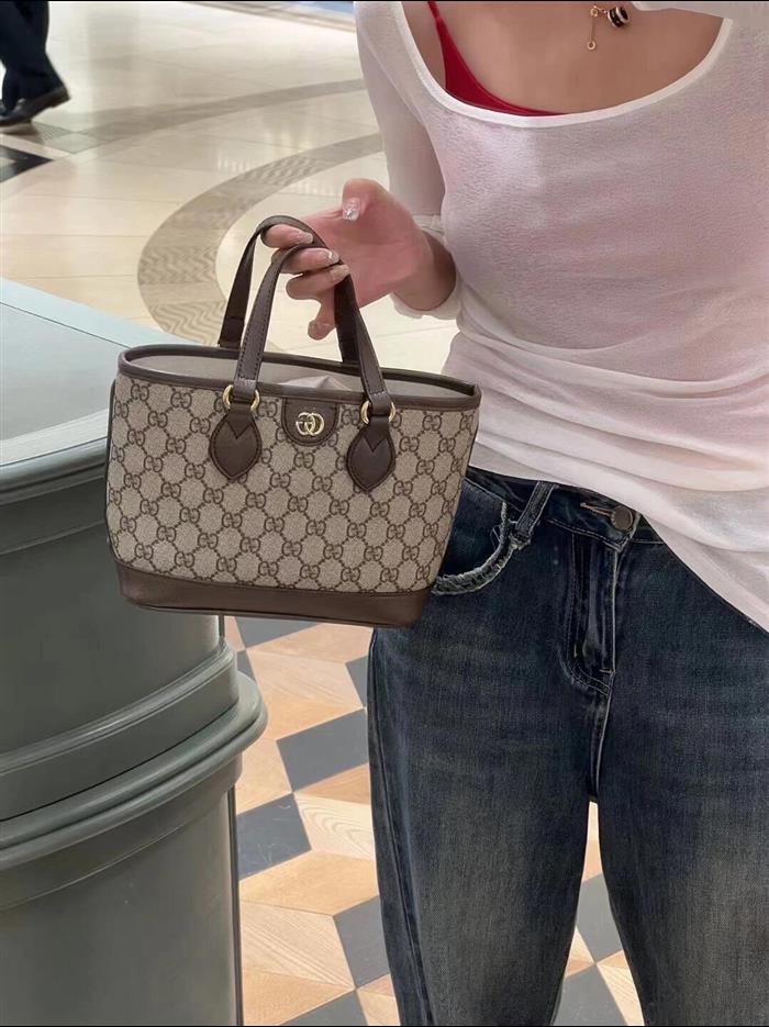 2025210C811716N20193239