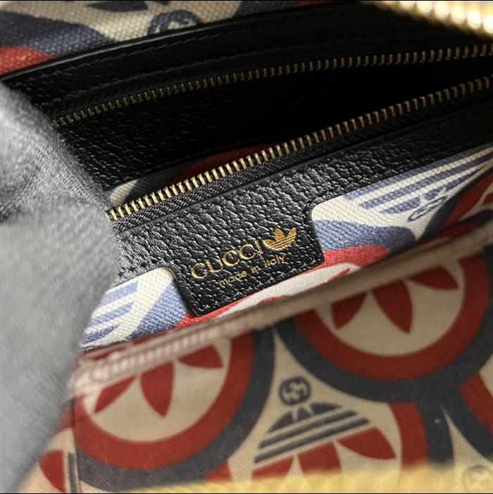 2025210C702427N20205379