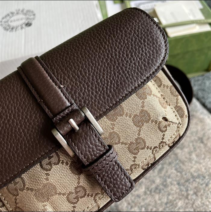 2025210C795213N20215174