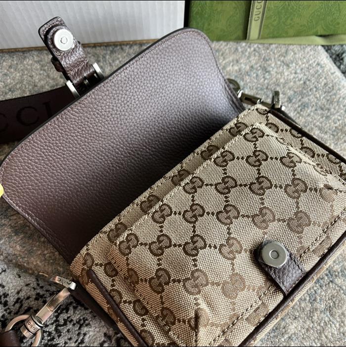 2025210C795213N20215221