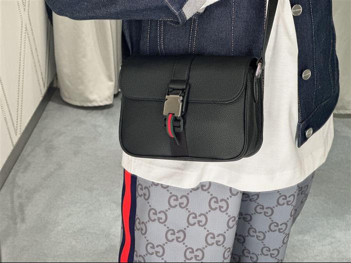 2025210C802100N20217595