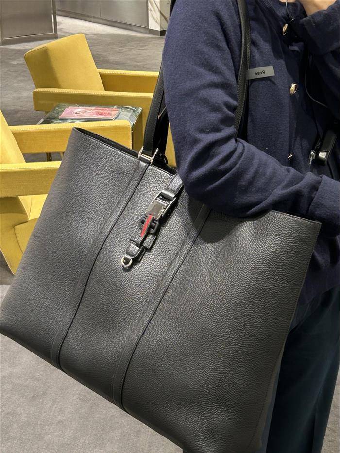 2025210C816753N202111720