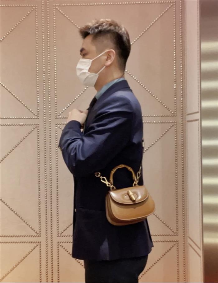 2025210C686864N202048712