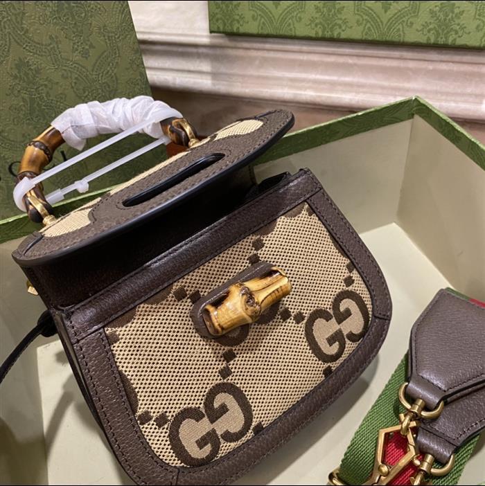 2025210C686864N202049841