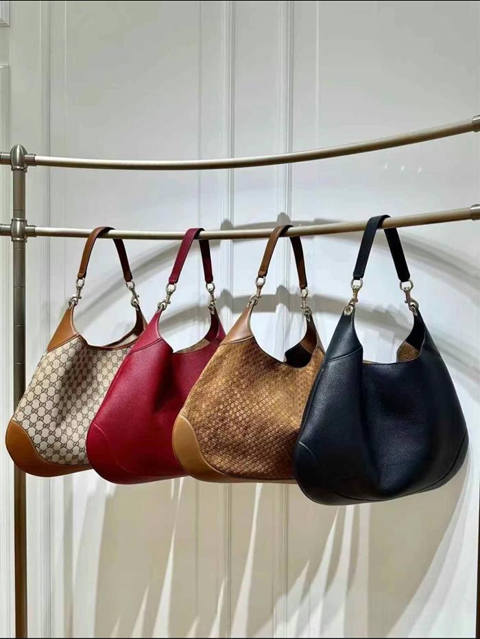 2025210C815924N202215817