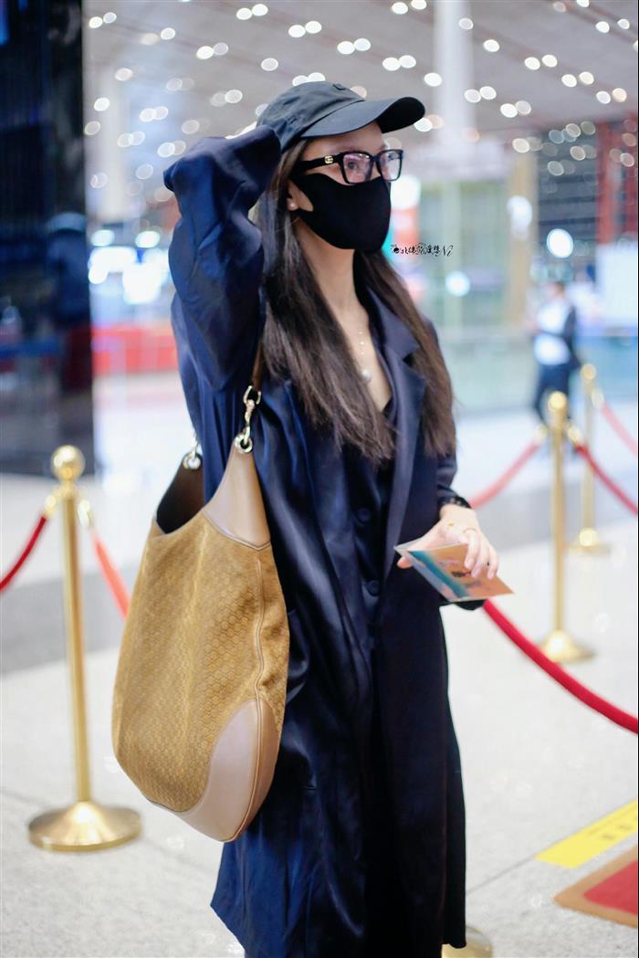 2025210C815924N202215880