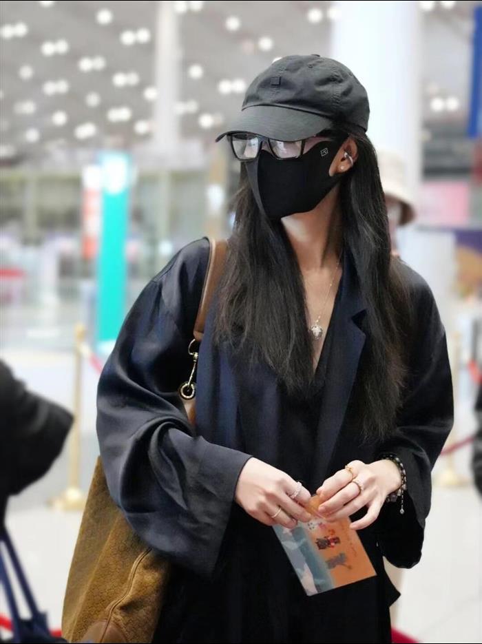 2025210C815924N202215927