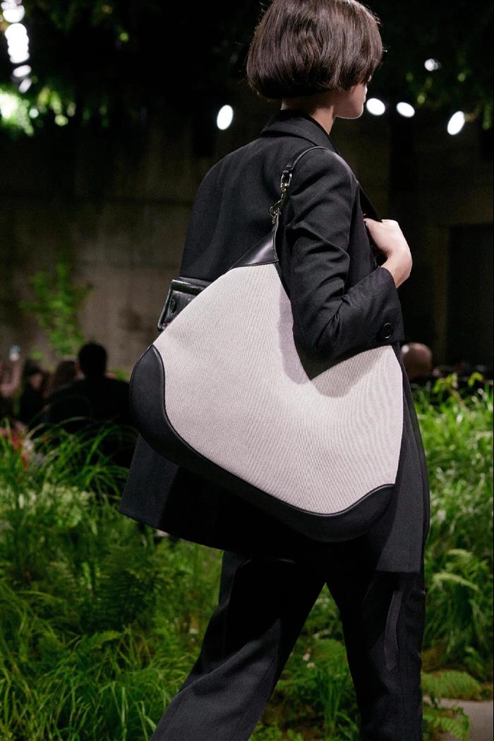 2025210C815924N202216346