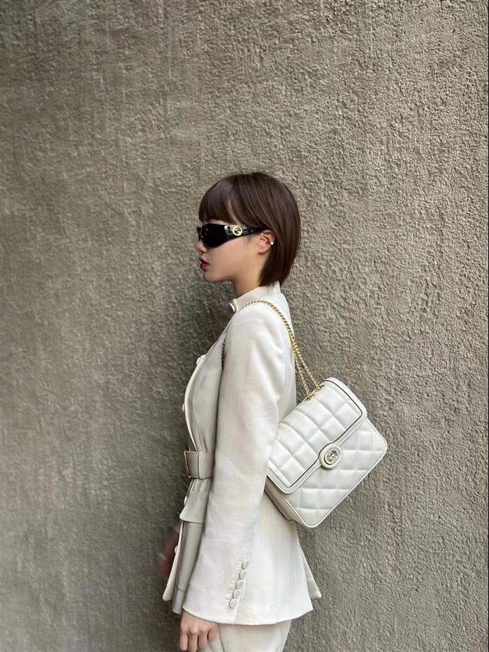 2025210C740834N20220436