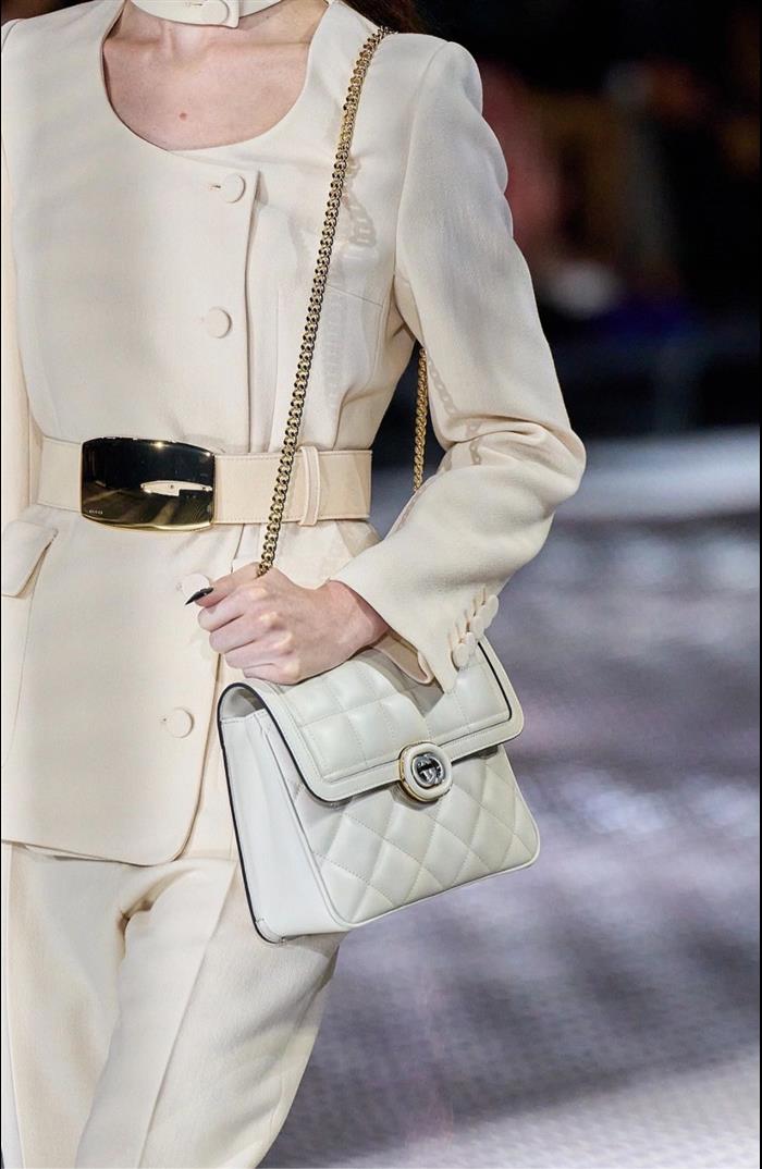 2025210C740834N20221181