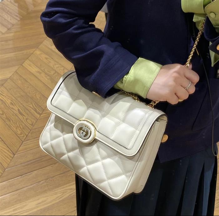 2025210C740834N20221197