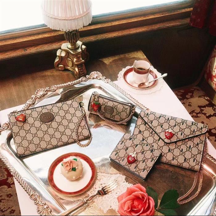 2025210C726247N201920429