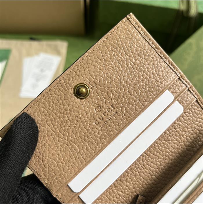 2025210C746059N201923971