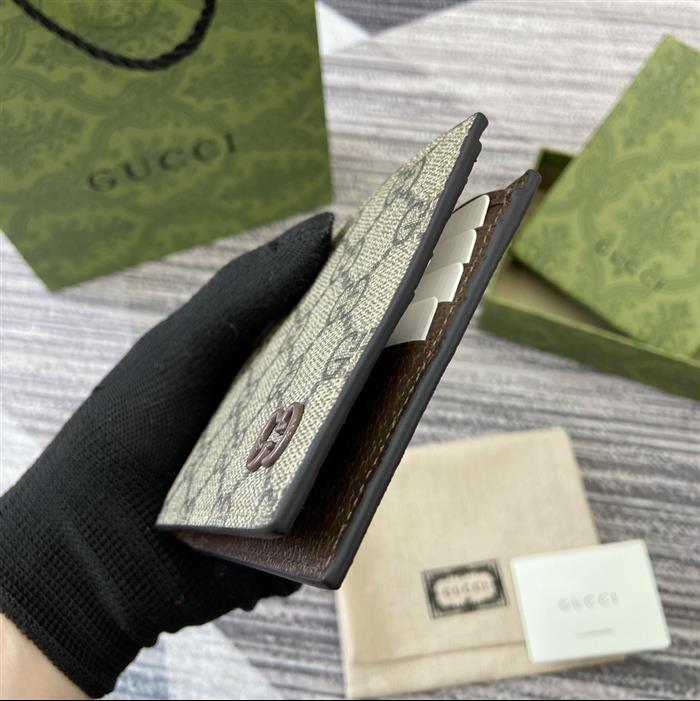 2025210C768243N201926426