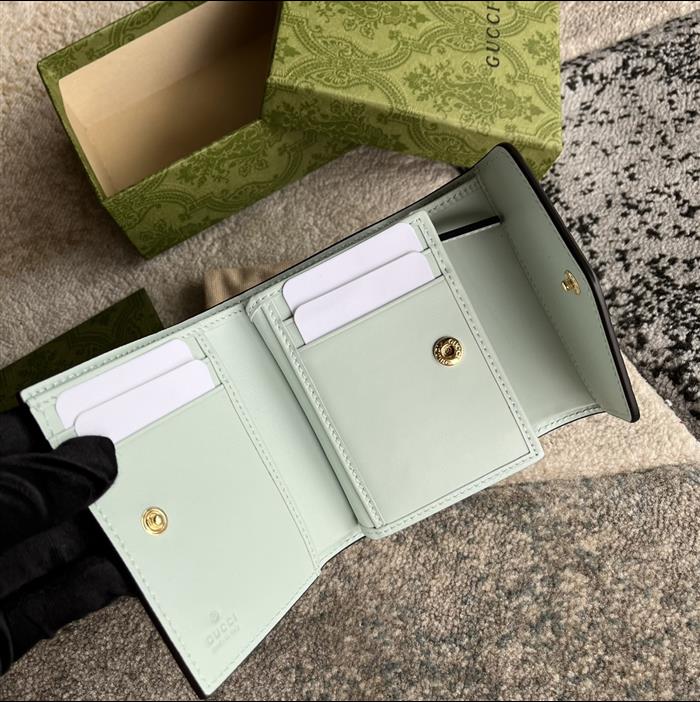 2025210C772793N201931934