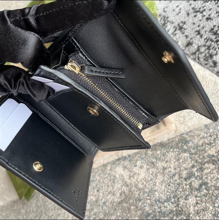 2025210C772793N201932183