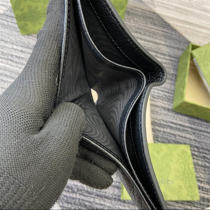 2025210C795316N201952132