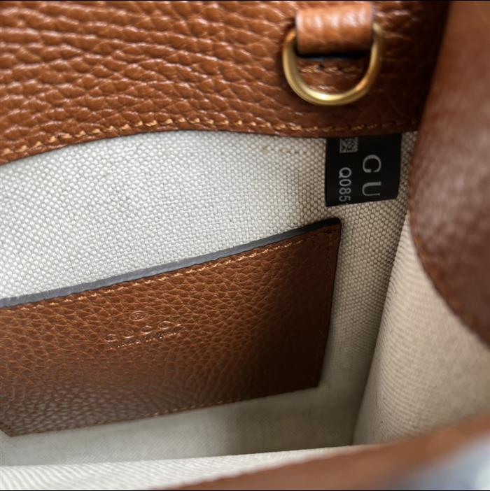 2025210C671623N201914196