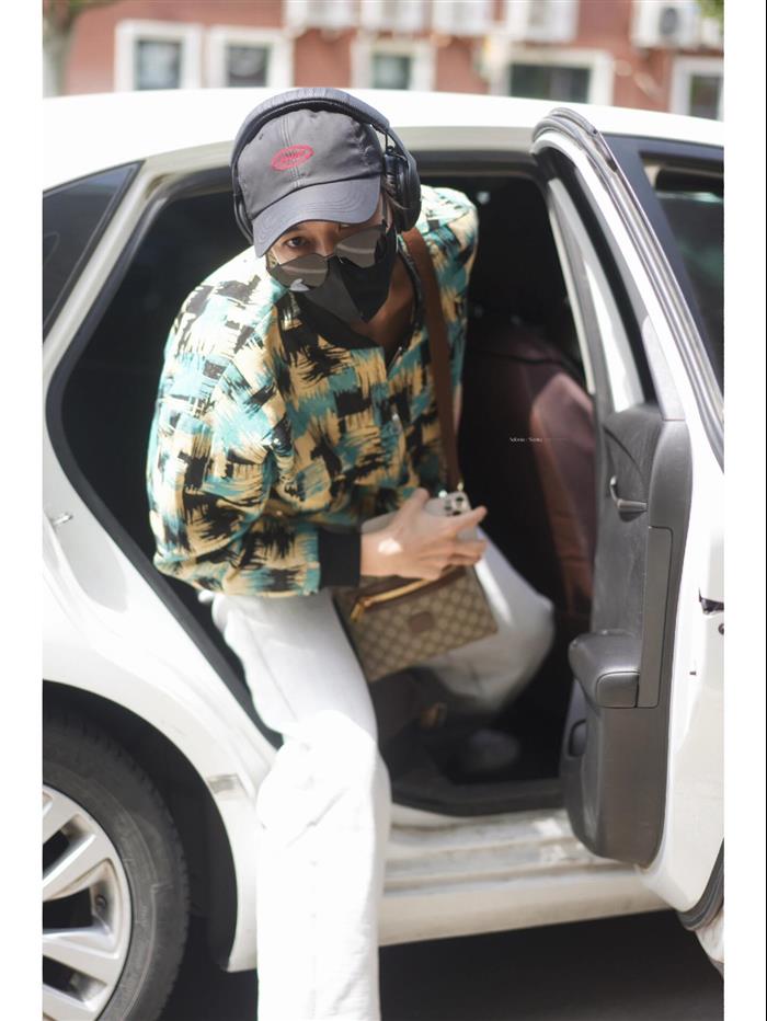 2025210C681021N201915663