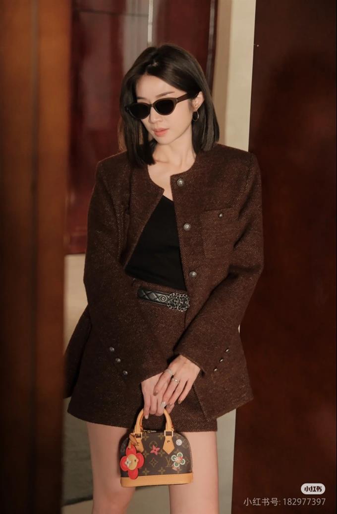 2025224M1219922302220