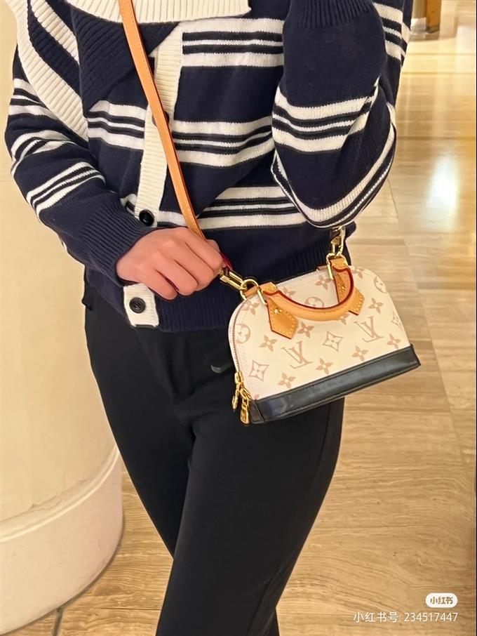 2025224M4689511593118