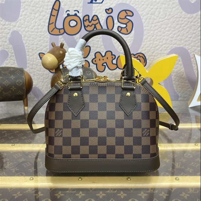 2025224M46990115929856