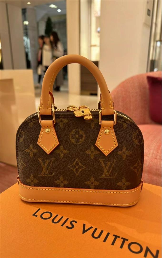 2025224M8271722301597