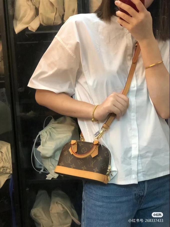 2025224M8271722301660