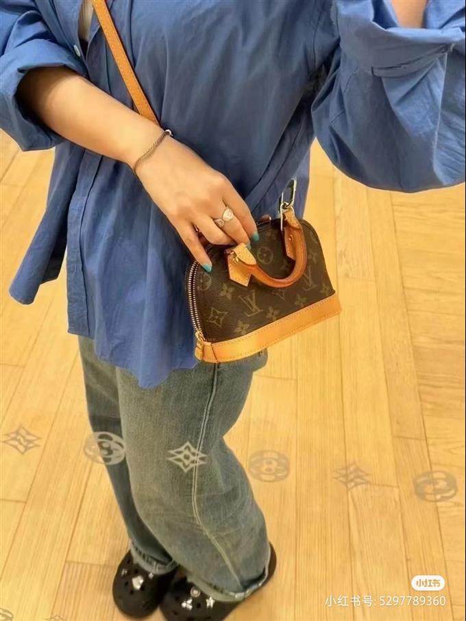 2025224M8271722301861