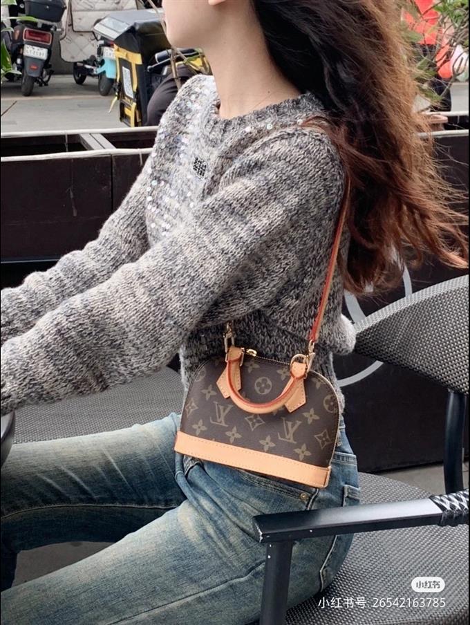 2025224M8271722301940