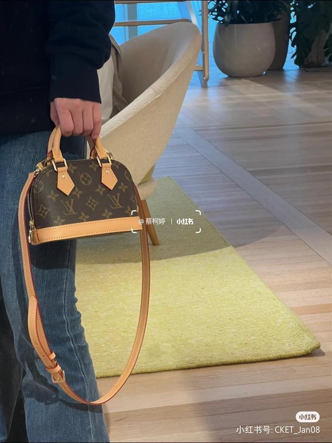 2025224M8271722301956