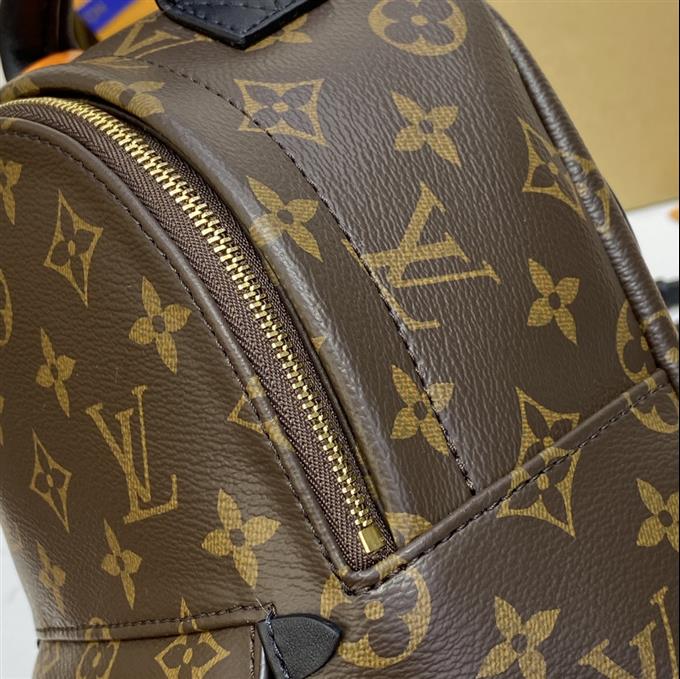 2025224M44873222711767