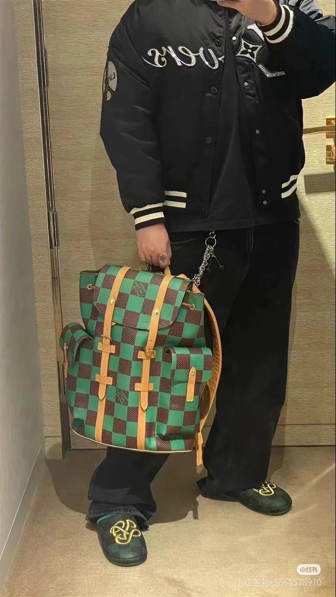 2025224N4056414253708