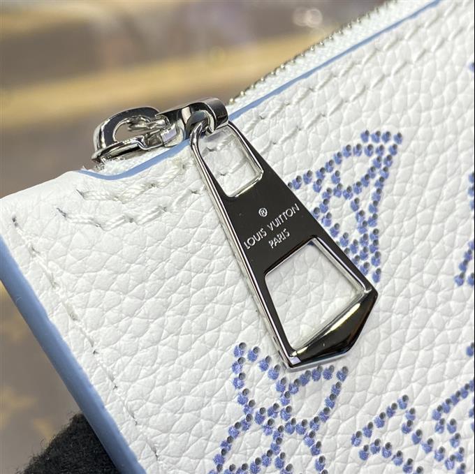 2025224M1173411117813