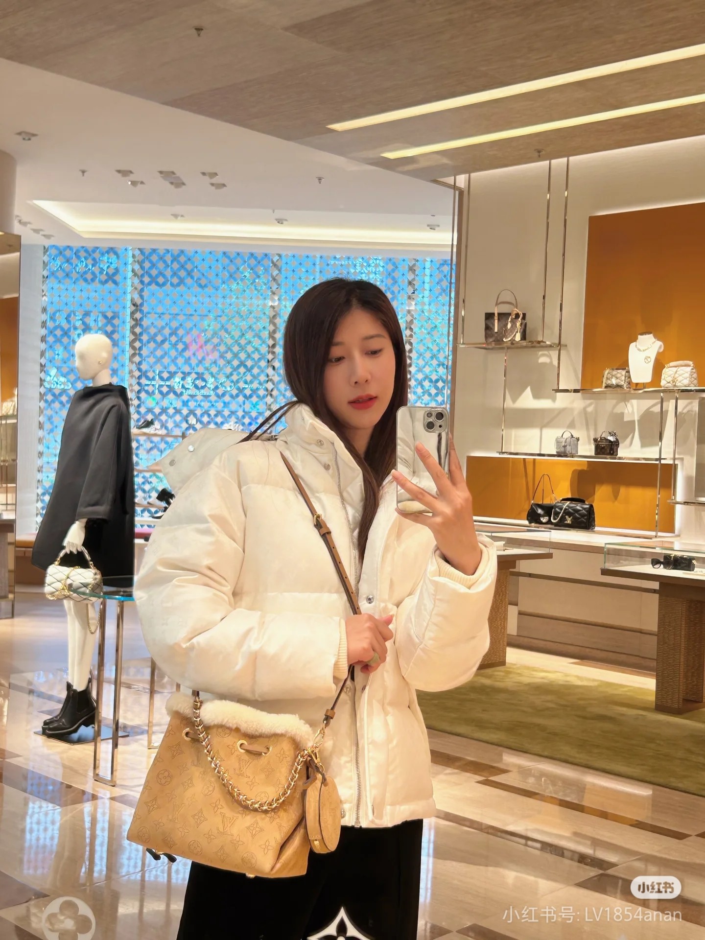 2025224M1183922819768