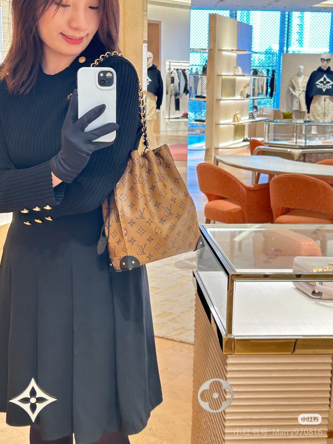 2025224M13324222630392