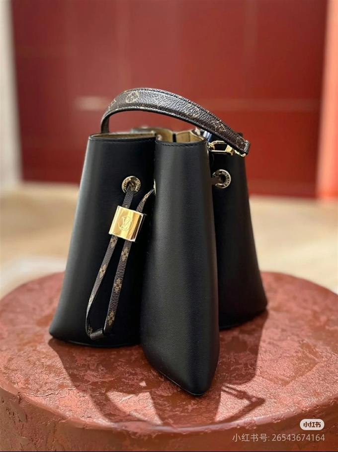 2025224M13843103432879