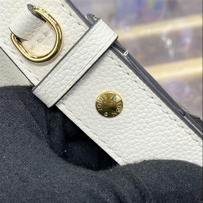 2025224M2400611119812