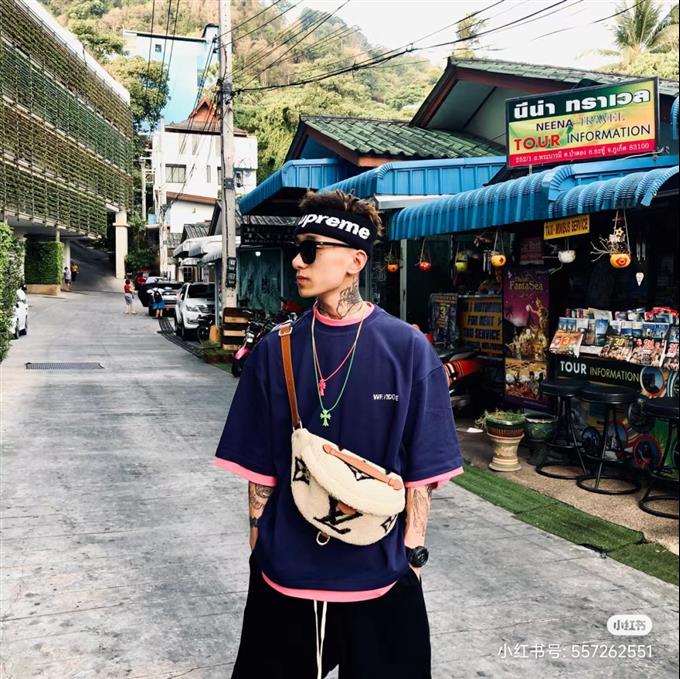 2025224M23715105353872